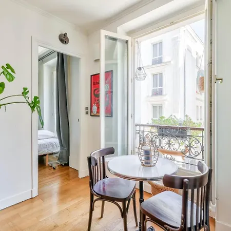 Lovely 1br Flat Near Voltaire Metro Station Apartment