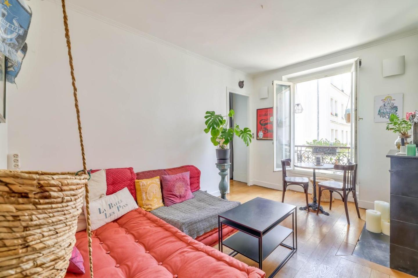 Lovely 1br Flat Near Voltaire Metro Station Appartamento Parigi